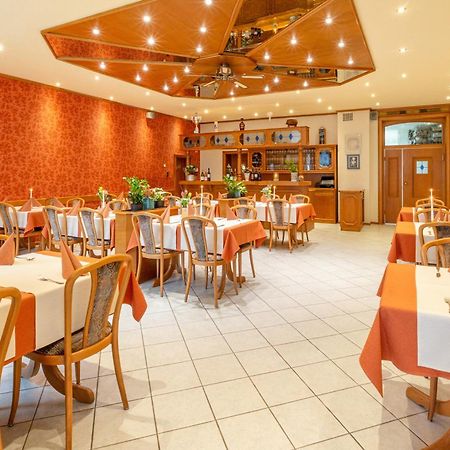 Hotel Restaurant Zur Neroburg Neroth Екстериор снимка