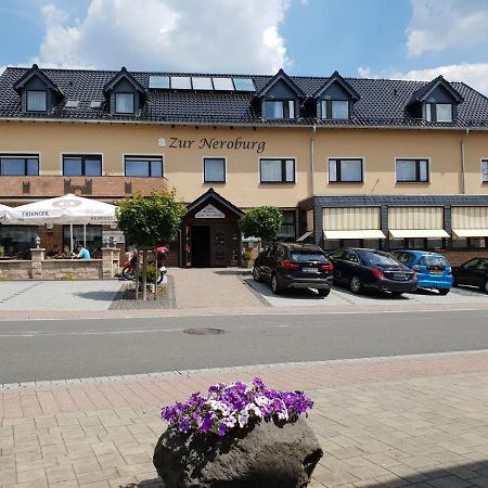 Hotel Restaurant Zur Neroburg Neroth Екстериор снимка